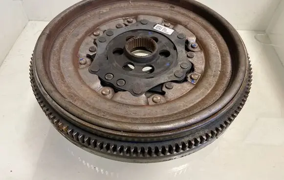 Audi Q2 - Flywheel 04L105266AD 0020885
