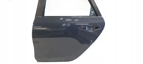 KIA Ceed Rear door