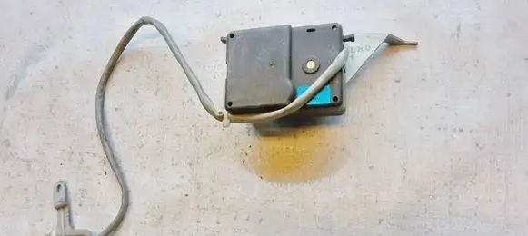 Mazda Xedos 6 Air flap motor/actuator HB600GA5RA