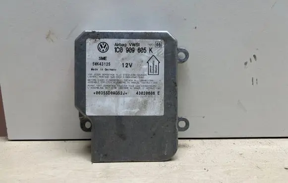 Volkswagen Polo Airbag control unit/module 5Wk43125 0035SD0AGS2J 1C0909605K
