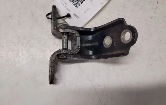 Hyundai Tucson JM Rear door lower hinge