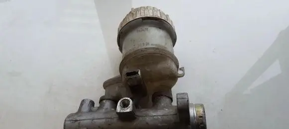 Mitsubishi Galant Master brake cylinder