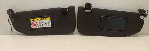 Volvo XC40 Sun visor