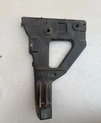 Audi A6 S6 C6 4F Front bumper mounting bracket 4F0807227 13672