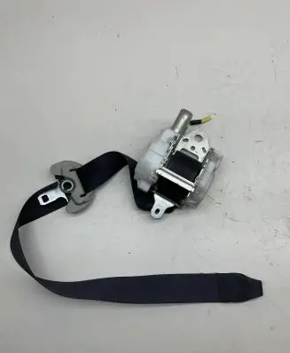 Lexus IS 220D-250-350 Front seatbelt J090301
