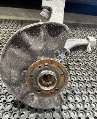 Mercedes-Benz GL X166 Front wheel hub spindle knuckle 16603 16609