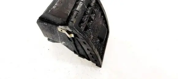 Volkswagen Touareg I Dash center air vent grill