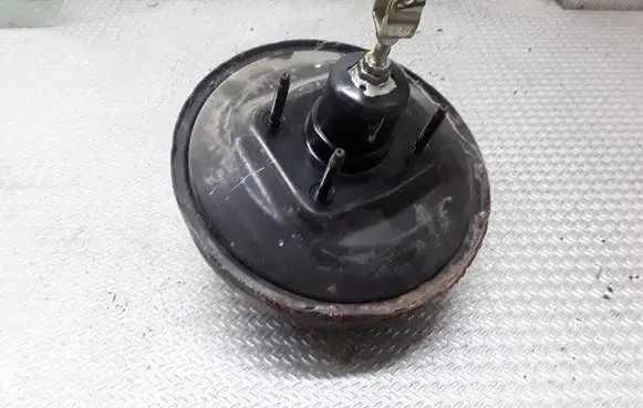 Honda FR-V Brake booster