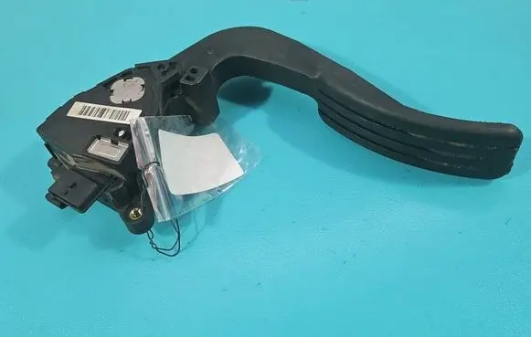Dacia Dokker Accelerator throttle pedal 180021343R IMPRK1561350