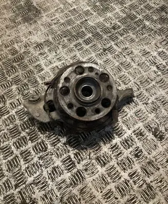 Mercedes-Benz E W212 Rear wheel hub 2123502108 A2123502108