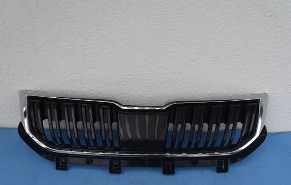 Skoda Karoq Front bumper upper radiator grill 57A853653B