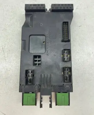 Mercedes-Benz Vito Viano W638 Fuse box set 0005400650 A125 5010002