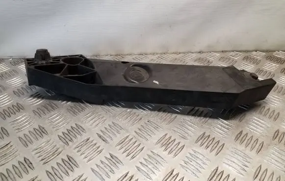 Renault Trafic III (X82) Radiator support slam panel bracket 625001299R