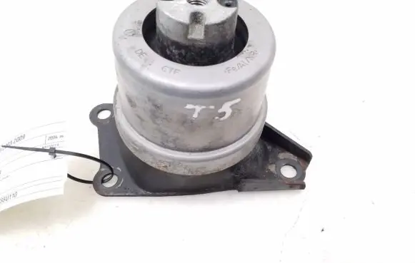 Volkswagen Transporter - Caravelle T5 Engine mount bracket 7H0199256H