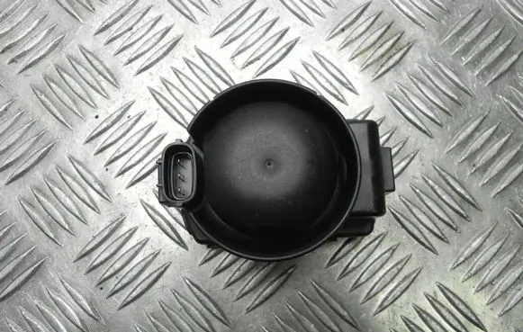 Toyota Prius (XW30) Alarm system siren 8904047020 M3333