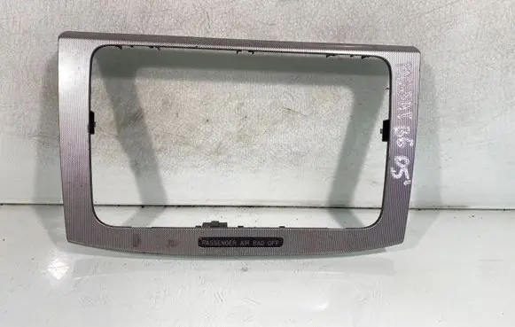 Volkswagen PASSAT B6 Radio/GPS head unit trim 3C0858069M