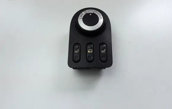 Nissan Qashqai Seat heating switch 96912JD61A