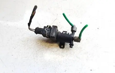 Mercedes-Benz C W202 Turbo solenoid valve a2028000178