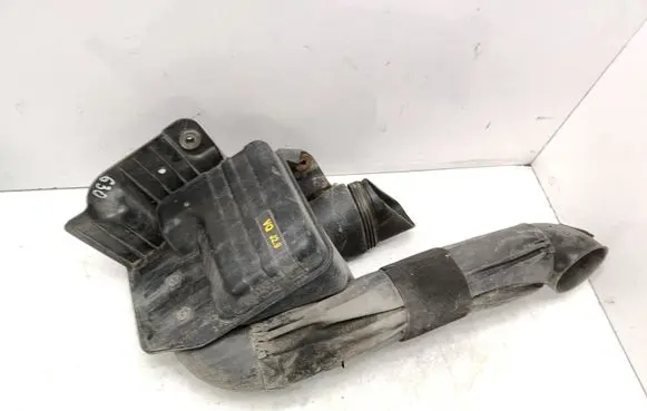 Intake resonator