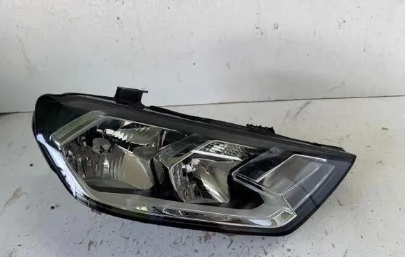 Audi A1 Headlight/headlamp