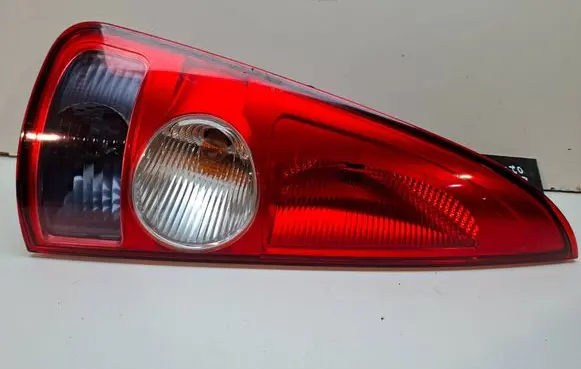 Renault Espace IV Rear/tail lights S27639487 8200027153