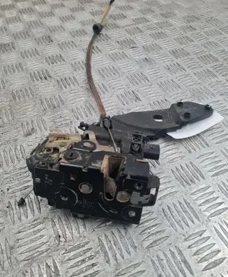Seat Toledo II (1M) Rear door lock