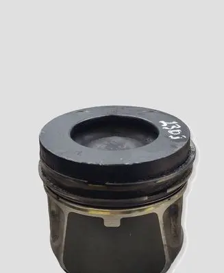 Nissan Qashqai Piston R9M