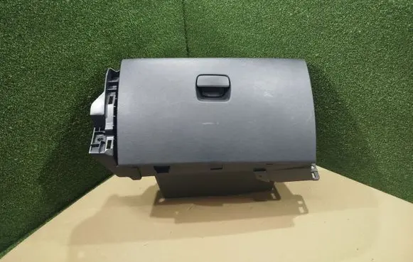 Renault Trafic III (X82) Glove box 93454260 681084386R