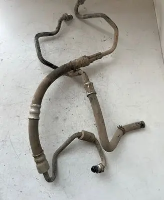 Power steering hose/pipe/line