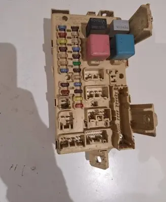 Toyota Avensis T250 Fuse box set 8264105040a 08040721183901