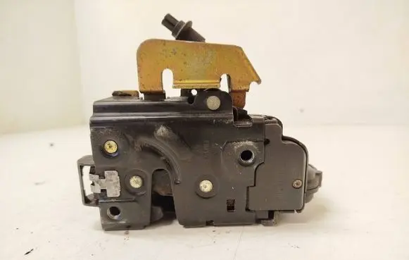 Audi A6 S6 C5 4B Front door lock 401837016
