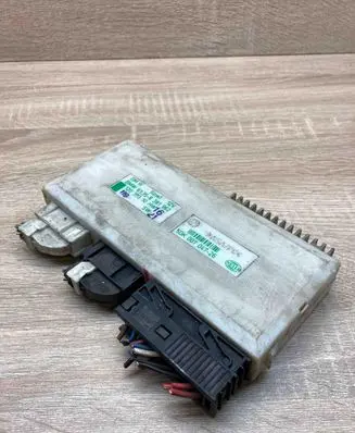 BMW 5 E39 Comfort/convenience module 8381962 5DK00704726