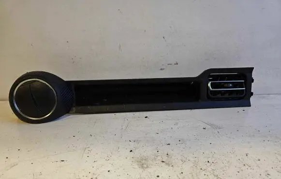 Suzuki Ignis Dashboard side air vent grill/cover trim 73841-62r6