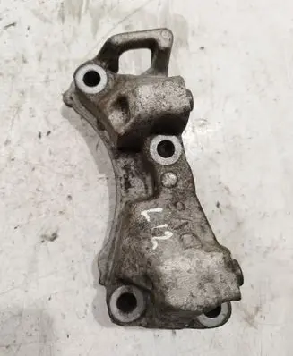 Peugeot 5008 Engine mounting bracket 9688615780