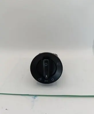 Volkswagen PASSAT B8 Light switch 1C0941531