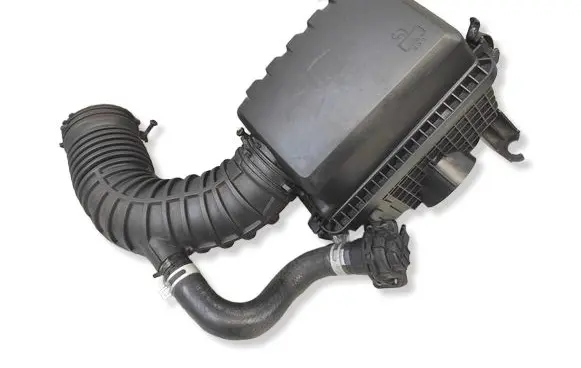 KIA Xceed Air filter box 28110M6100