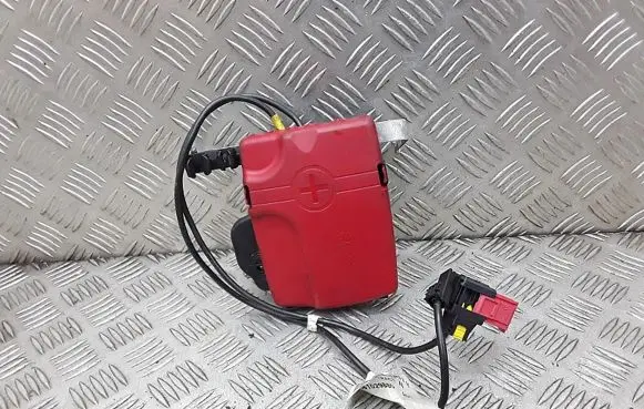 Citroen C6 Fuse module 9652443080