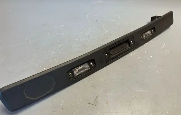 Volvo V70 Number plate light 31378797