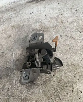 Volvo V50 Engine bonnet/hood lock/catch 30716530