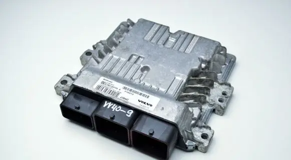 Volvo V40 Engine control unit/module 31355712 S180134103A