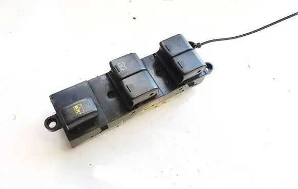 Nissan Qashqai Electric window control switch 25401br00a