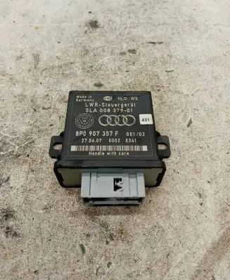 Audi A4 S4 B7 8E 8H Light module LCM 8P0907357F 5LA00837901