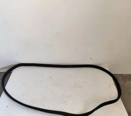 Mercedes-Benz R W251 Front door rubber seal A2516900076