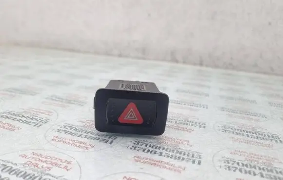 Volkswagen Golf IV Hazard light switch 1J0953235A