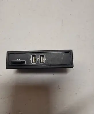 Mercedes-Benz C W205 USB socket connector A2058200226 150415