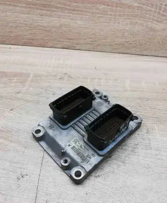 Opel Corsa C Engine control unit/module ECU 0261207961 1039S01629 385109