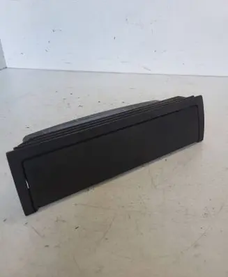 BMW X3 E83 Glove box 307180200