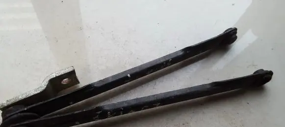 KIA Ceed Front wiper linkage and motor EDDS ED-DS