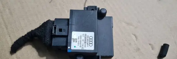 Audi A5 Sportback 8TA Fuel injection pump control unit/module 4G0906093H 150210302718