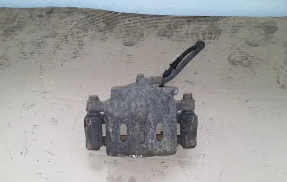 Mitsubishi Outlander Front brake caliper 8XQ5